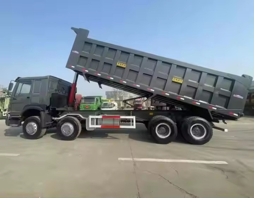 パーソナライズされた重荷用貨物 50T 375hp 6シリンダーディーゼル燃料 8*4ダンパートラック