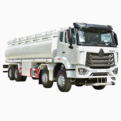 5000リットルの燃料タンカー トラック ホーオタンカー トラック 6x4 8x4 シノトラック 中古水タンカー