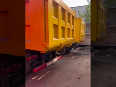 ダンプトラック